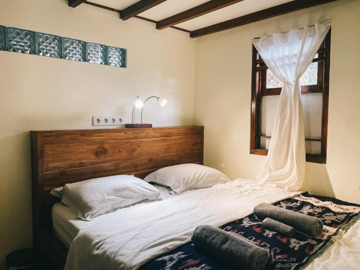 Cool Breeze Authentic Hotel Labuan Bajo Komodo Exterior photo