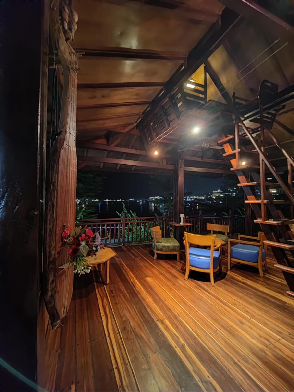 Cool Breeze Authentic Hotel Labuan Bajo Komodo Exterior photo